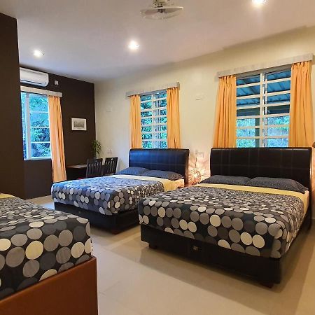 Fathers Guesthouse Bungalow Камерън Хайлендс Екстериор снимка