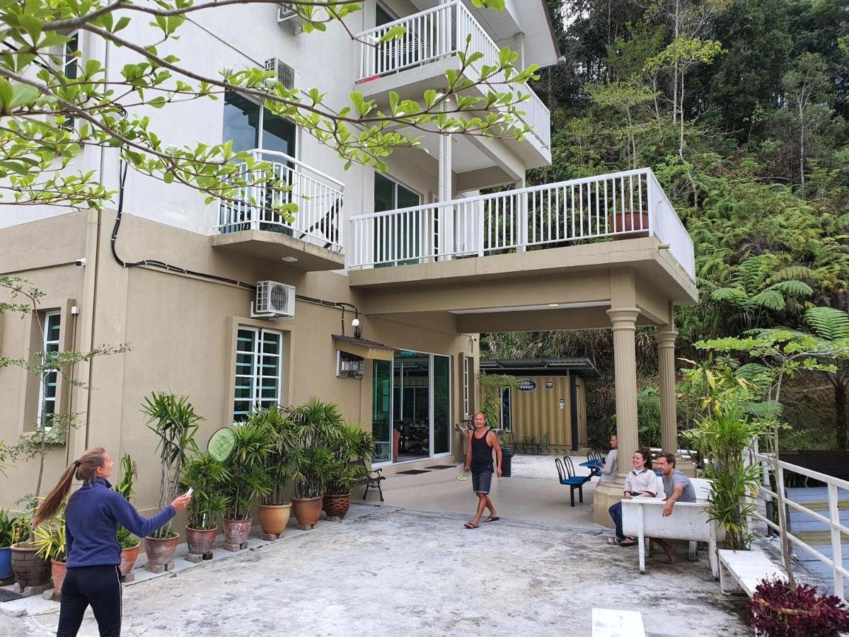 Fathers Guesthouse Bungalow Камерън Хайлендс Екстериор снимка