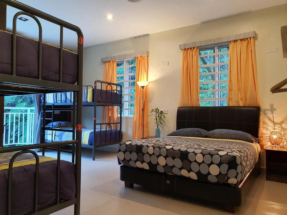 Fathers Guesthouse Bungalow Камерън Хайлендс Екстериор снимка