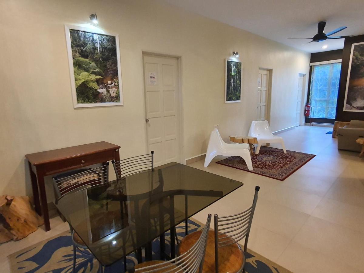 Fathers Guesthouse Bungalow Камерън Хайлендс Екстериор снимка