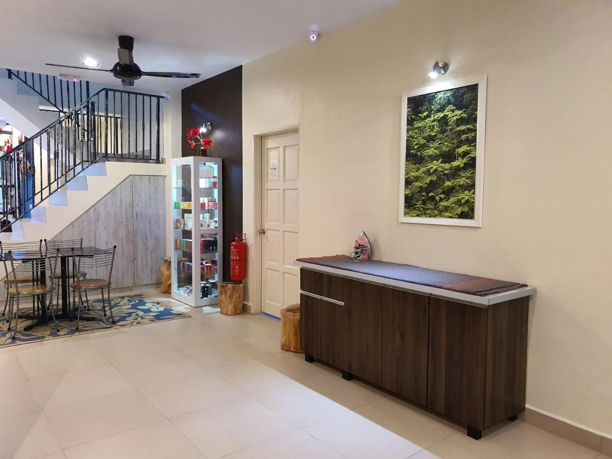 Fathers Guesthouse Bungalow Камерън Хайлендс Екстериор снимка