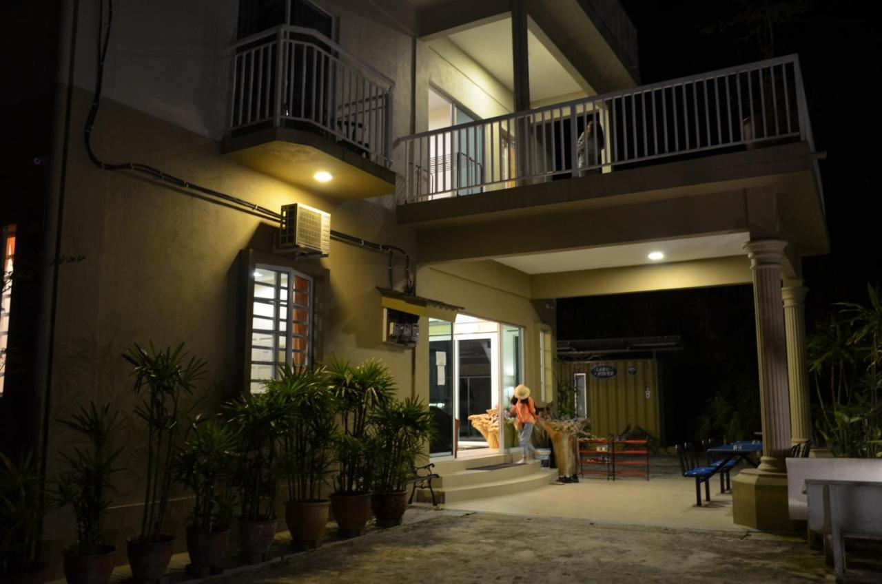 Fathers Guesthouse Bungalow Камерън Хайлендс Екстериор снимка